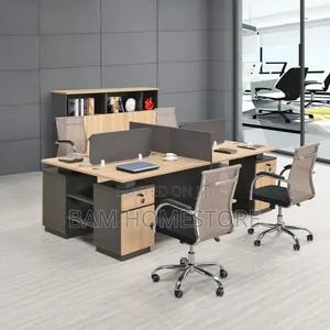 4 Staffs Working Station