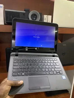Laptop HP ProBook 11 G2 EE 4GB Intel Core I3 HDD+SSD 500GB