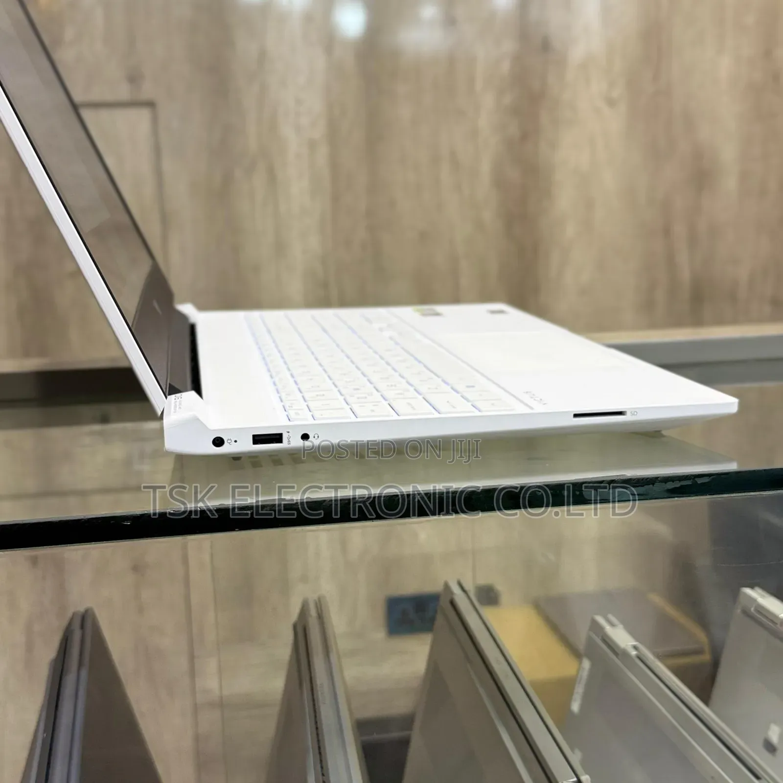 Laptop HP Victus 15 16GB AMD Ryzen 5 SSD 1T