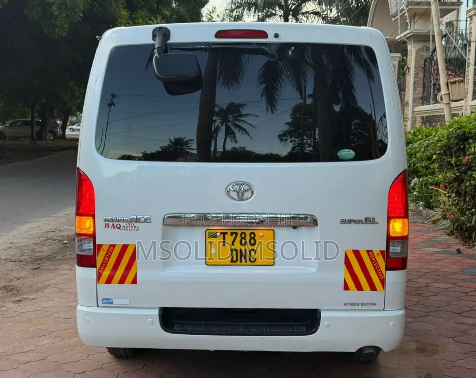 Toyota HiAce 2011 White