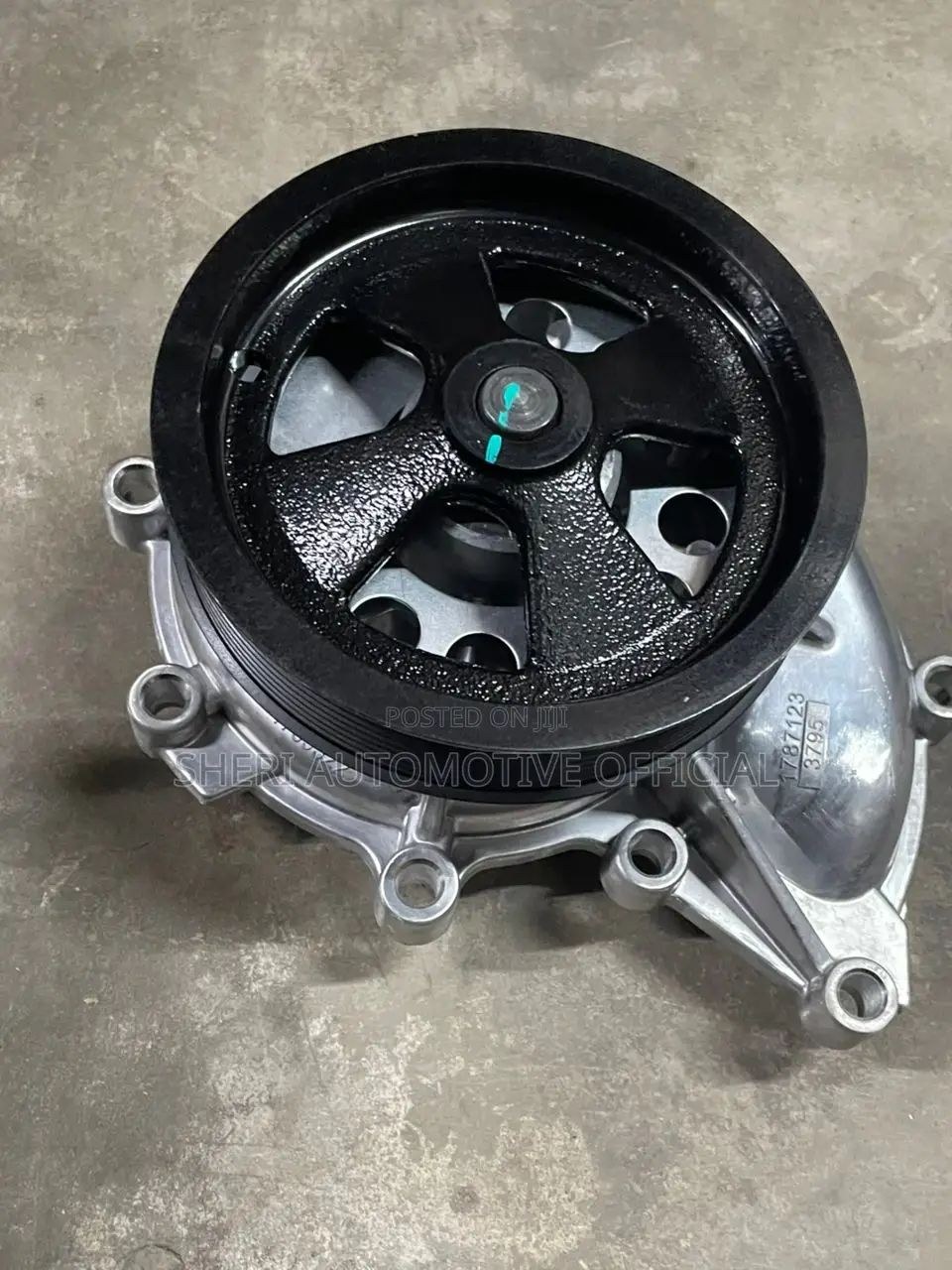 Scania Truck Water Pump //