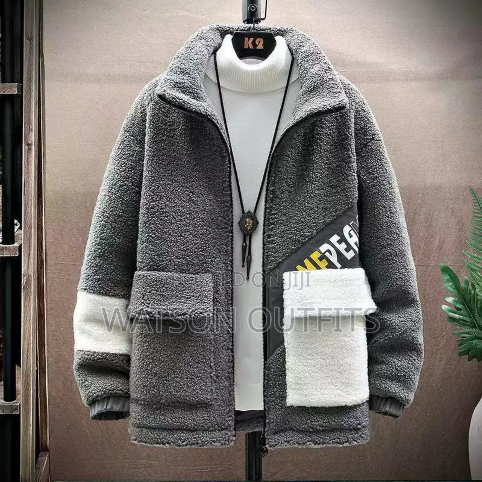 Men's and Women's Heavy Stylish Materials Coats Pure