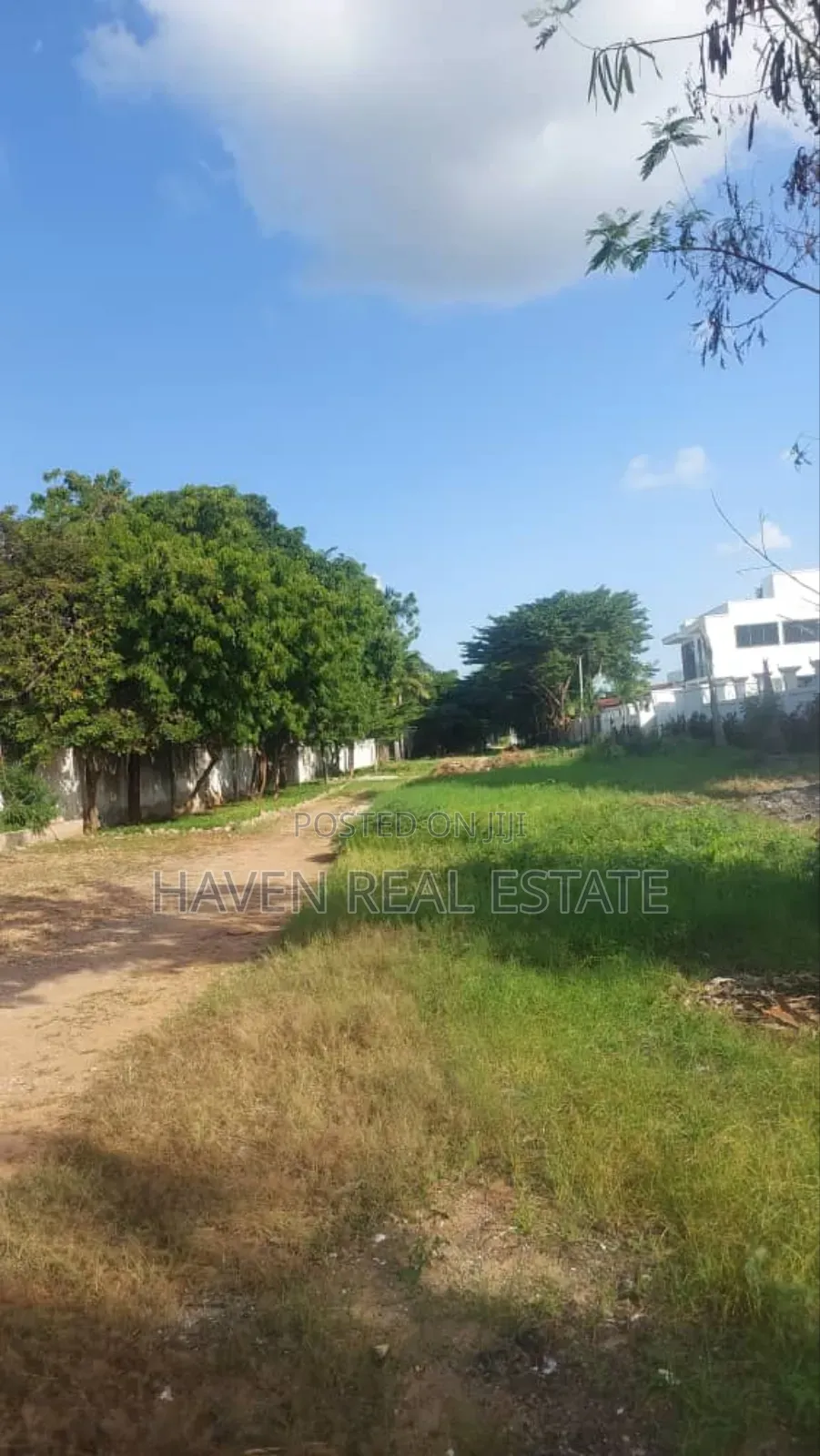 8bdrm House in Mbezi Beach for sale