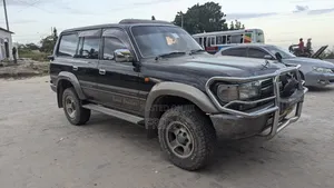 Toyota Land Cruiser 1998 Gray