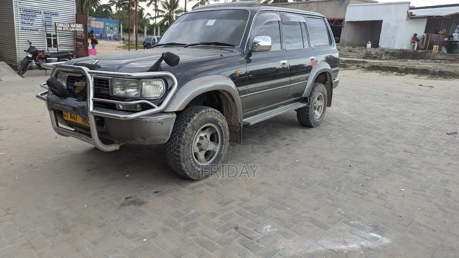 Toyota Land Cruiser 1998 Gray
