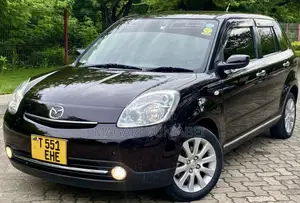 Photo - Mazda Verisa 2007 Matt Black