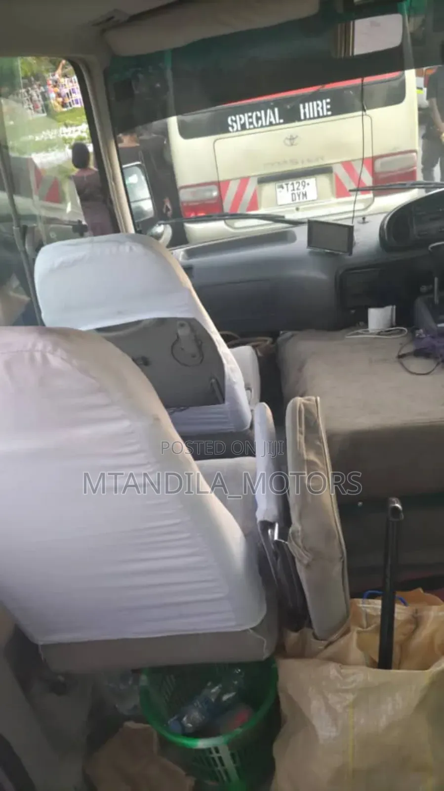 Toyota Coaster 2002 Gold