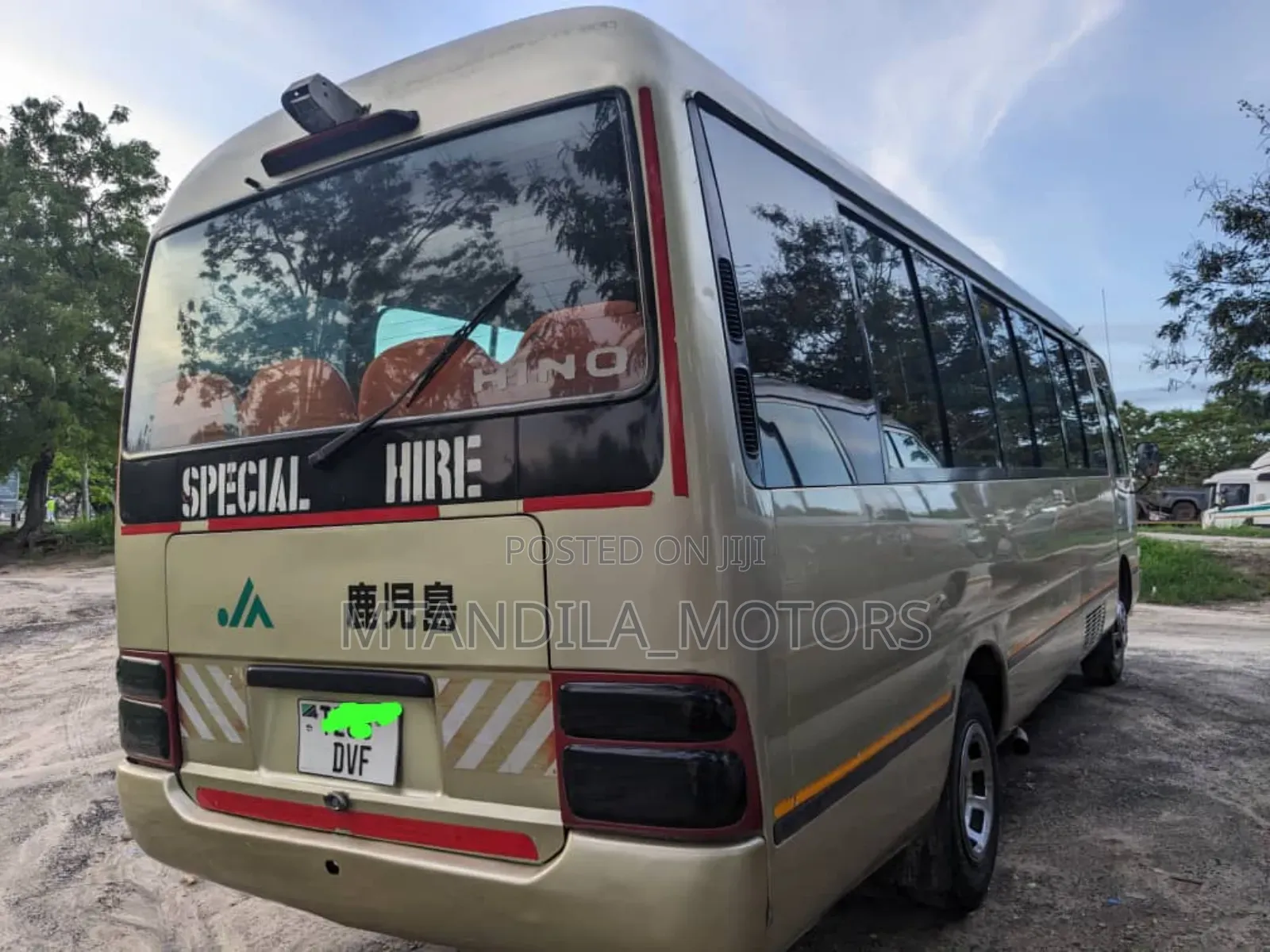 Toyota Coaster 2002 Gold