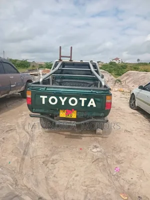 Toyota Hilux 1997 Green