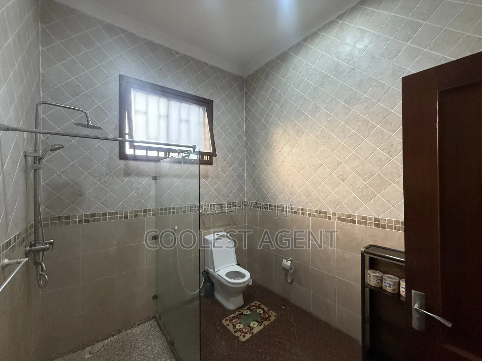 Furnished 3bdrm Villa in Coolest Estate, Oyster Bay for rent