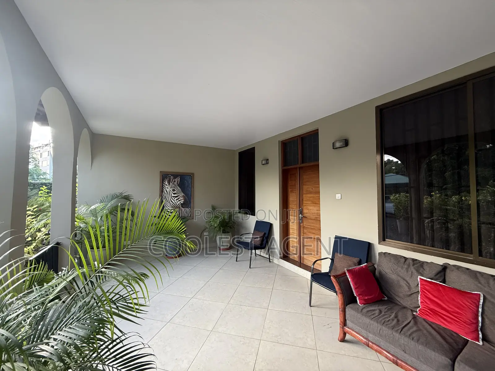 Furnished 3bdrm Villa in Coolest Estate, Oyster Bay for rent