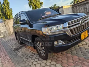 Toyota Land Cruiser 2010 Black