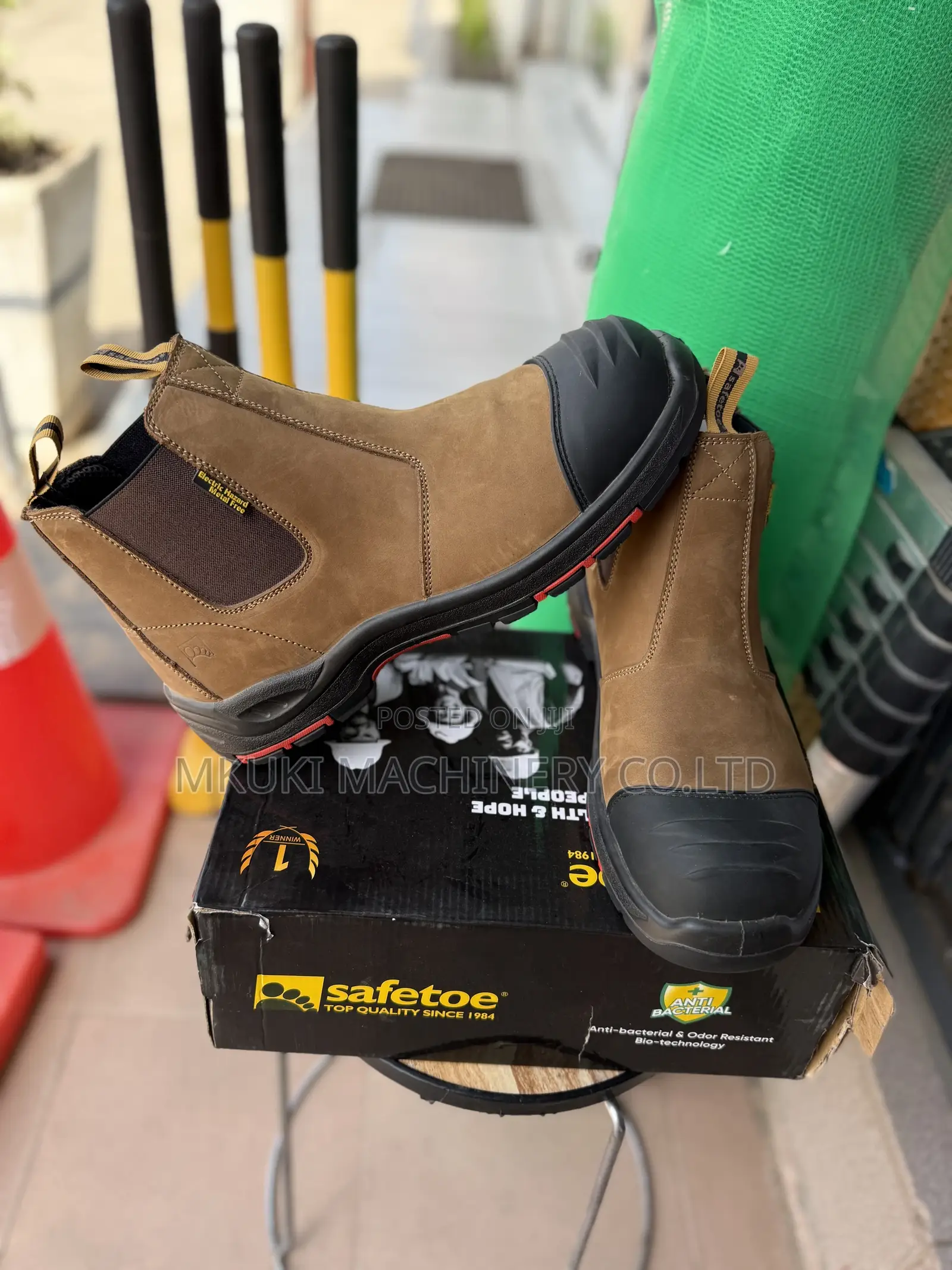Safetoe Safety Boot Brand New Available In All Size