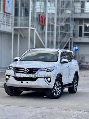 Toyota Fortuner 2.8 D AWD 2018 Pearl