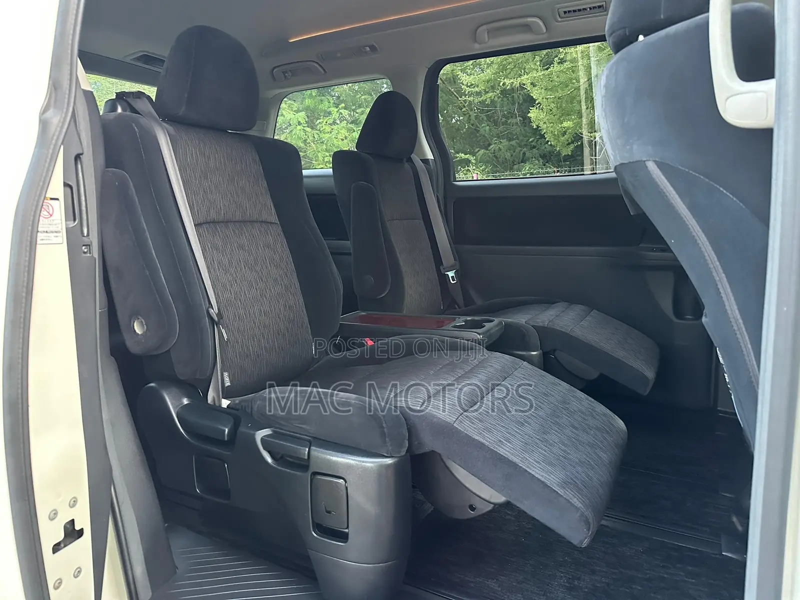 Toyota Alphard 2009 Pearl