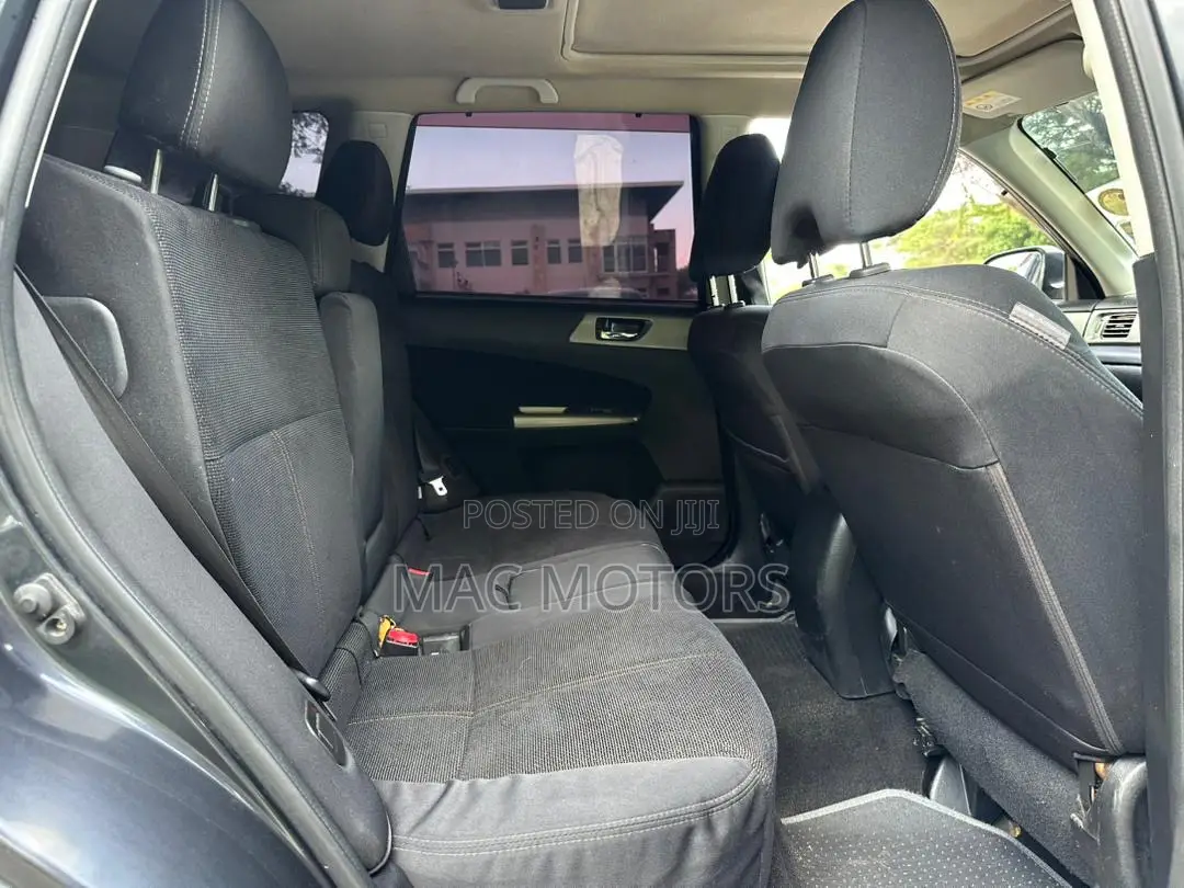 Subaru Forester 2010 Gray