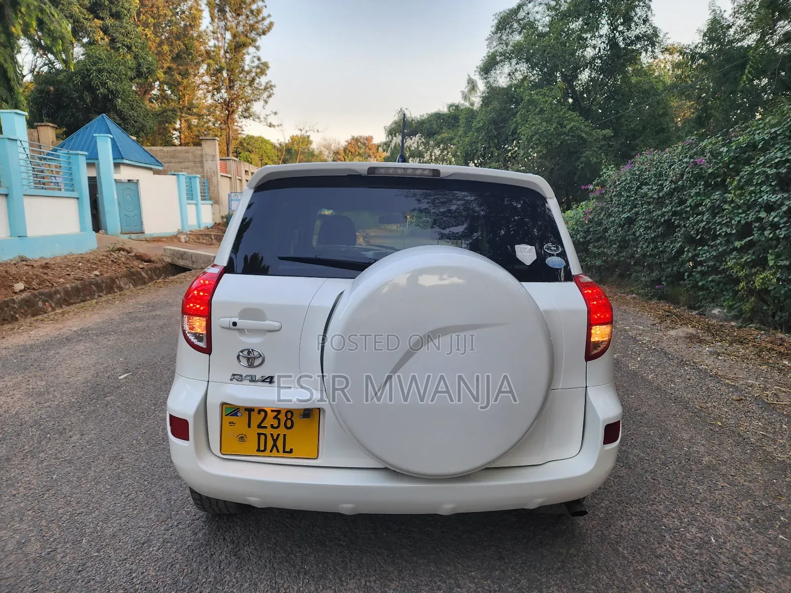 Toyota RAV4 2008 White