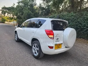 Toyota RAV4 2008 White