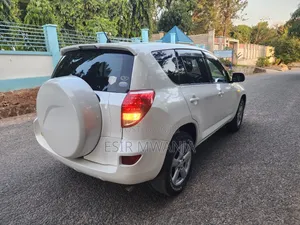 Toyota RAV4 2008 White