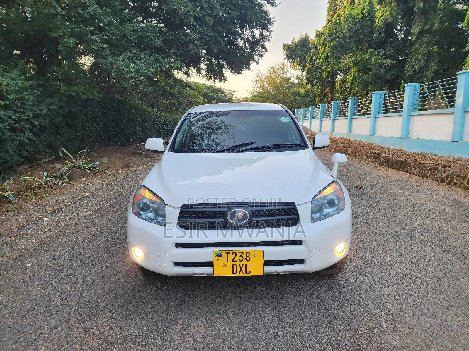 Toyota RAV4 2008 White