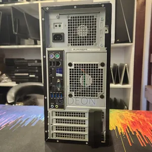 Desktop Computer Dell Precision 3000 16GB Intel Core I7 SSD 500GB