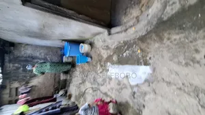 6bdrm Bungalow in Mbuni Street for sale