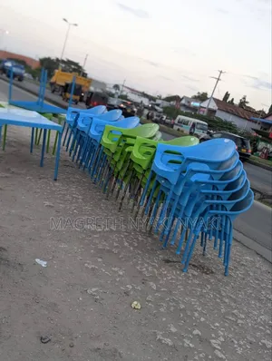 Vipo 60 Meza 15 Kila Kiti Na Kila Meza