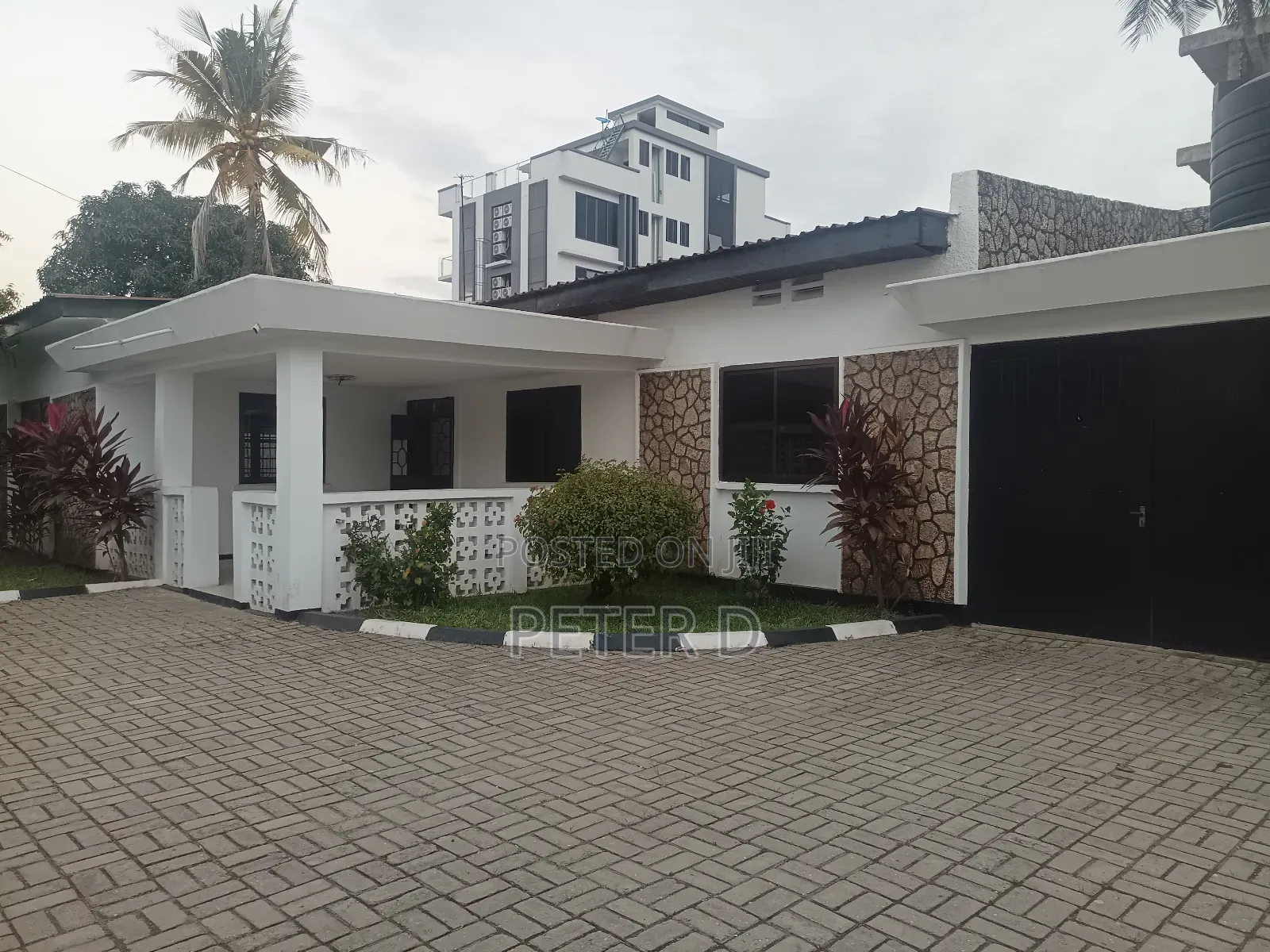 4bdrm House in Mikocheni for rent