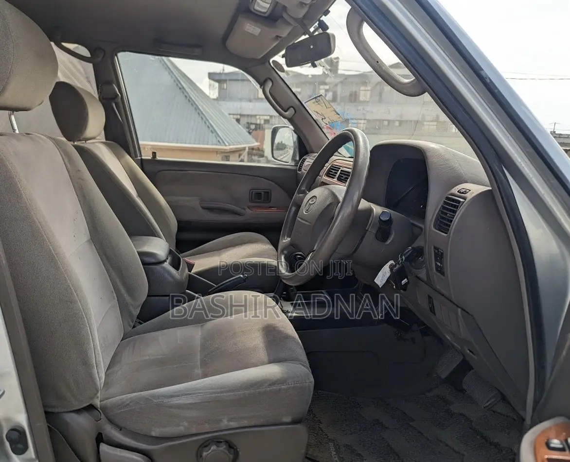 Toyota Land Cruiser Prado 3.0 D-4D 2002 Silver
