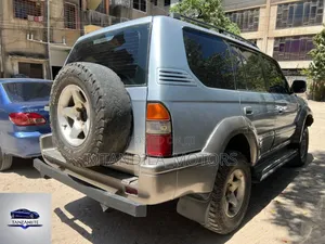 Toyota Land Cruiser Prado 3.0 D-4D 5dr 2005 Blue