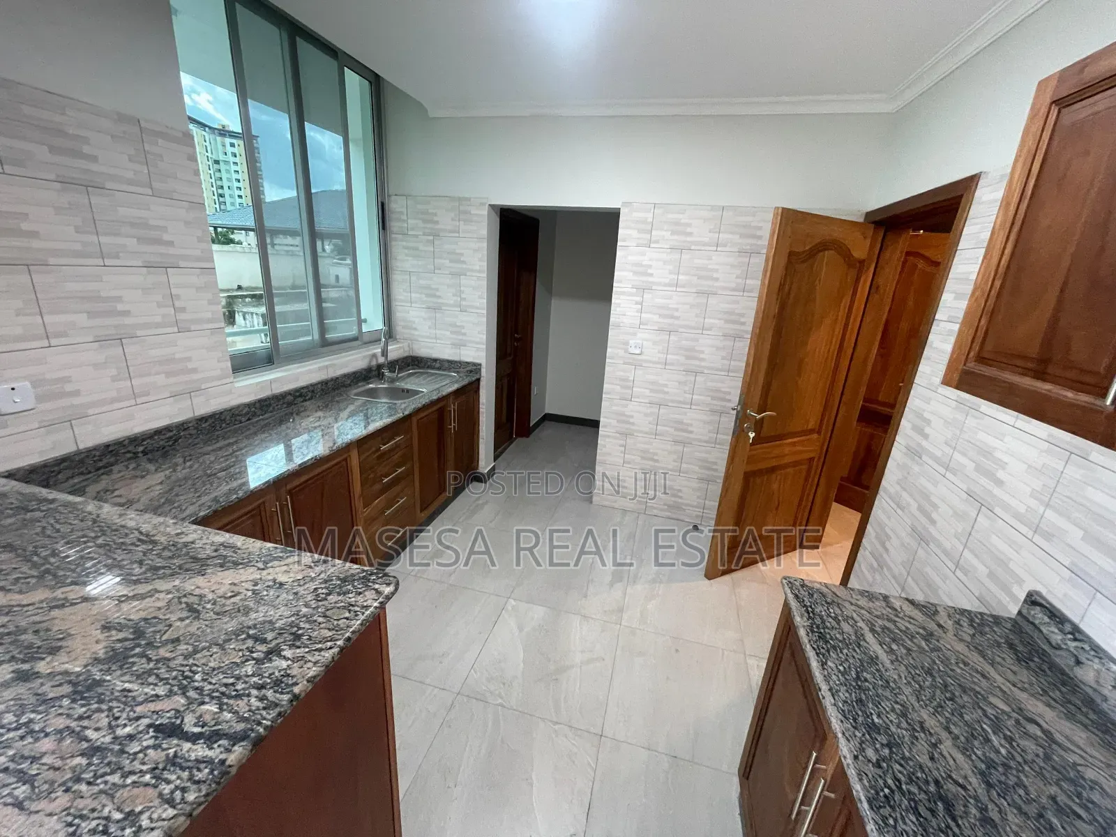 3bdrm Apartment in Upanga West for rent