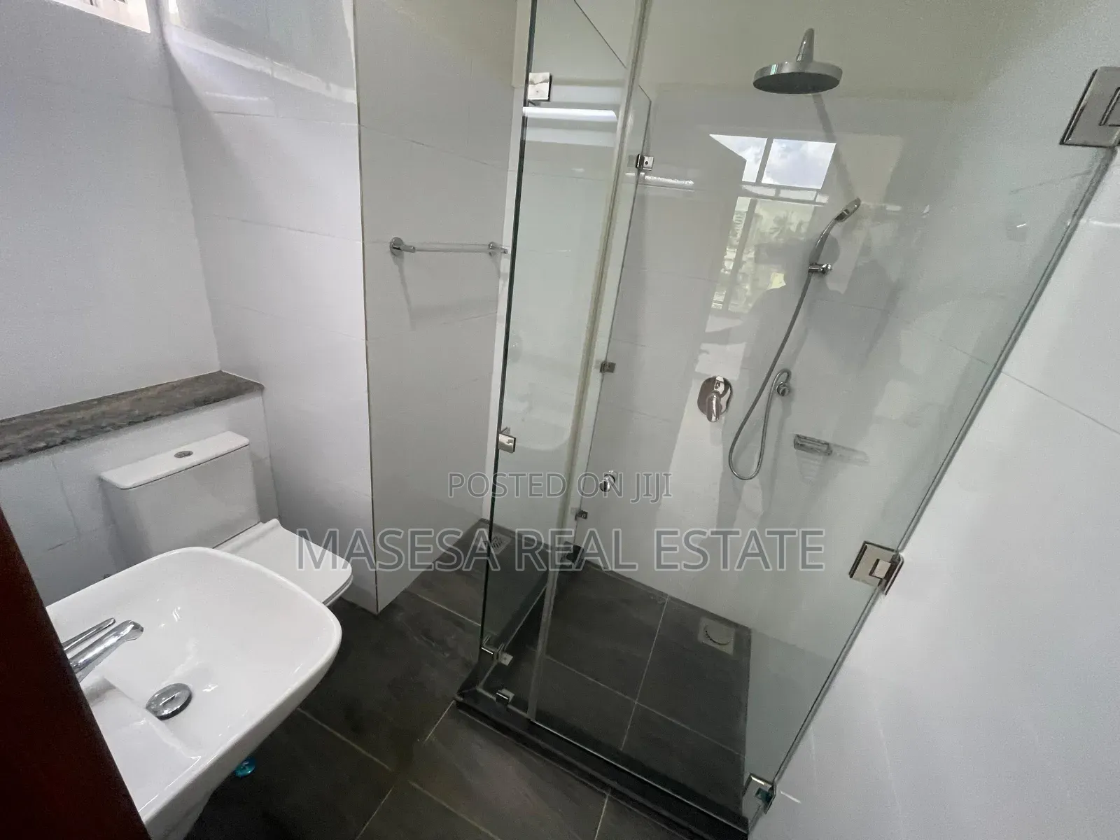 3bdrm Apartment in Upanga West for rent