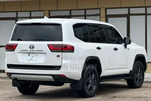 Toyota Land Cruiser 2023 White