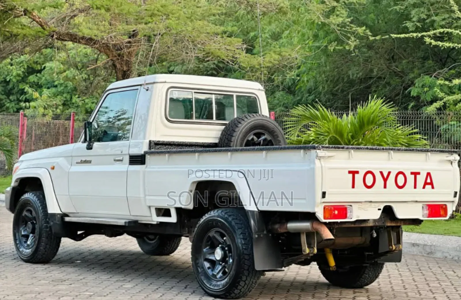 Toyota Land Cruiser 2016 Pearl