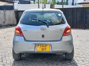 Toyota Vitz 2006