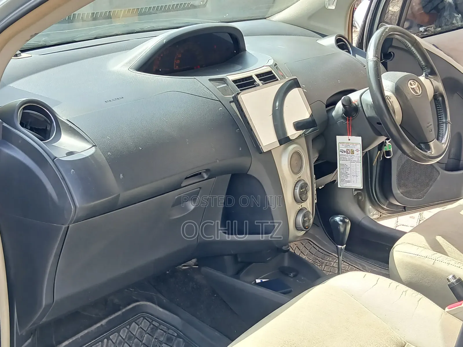 Toyota Vitz 2006