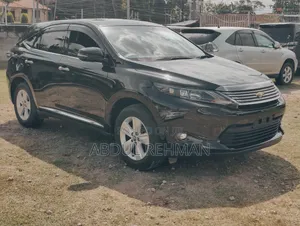 Toyota Harrier 2.0 2015 Black