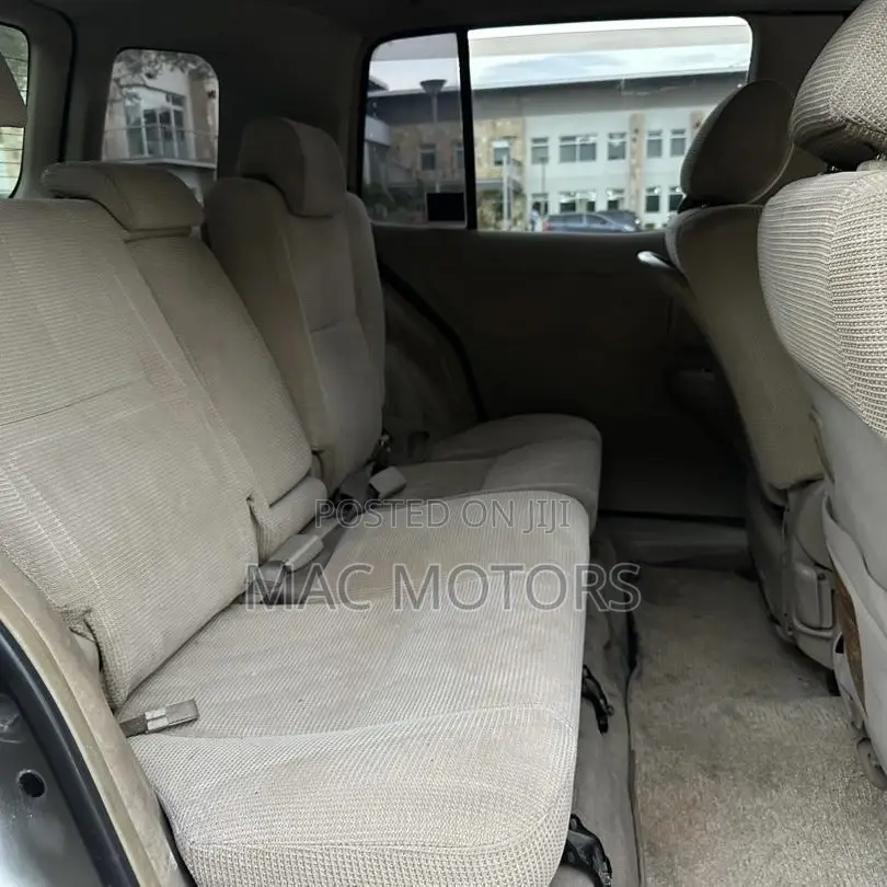 Toyota Raum 1.5 FWD 2008 Silver