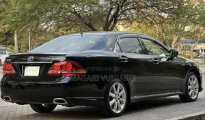 Toyota Crown 2009 Matt Black