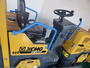 Photo - Road Roller Xmr110