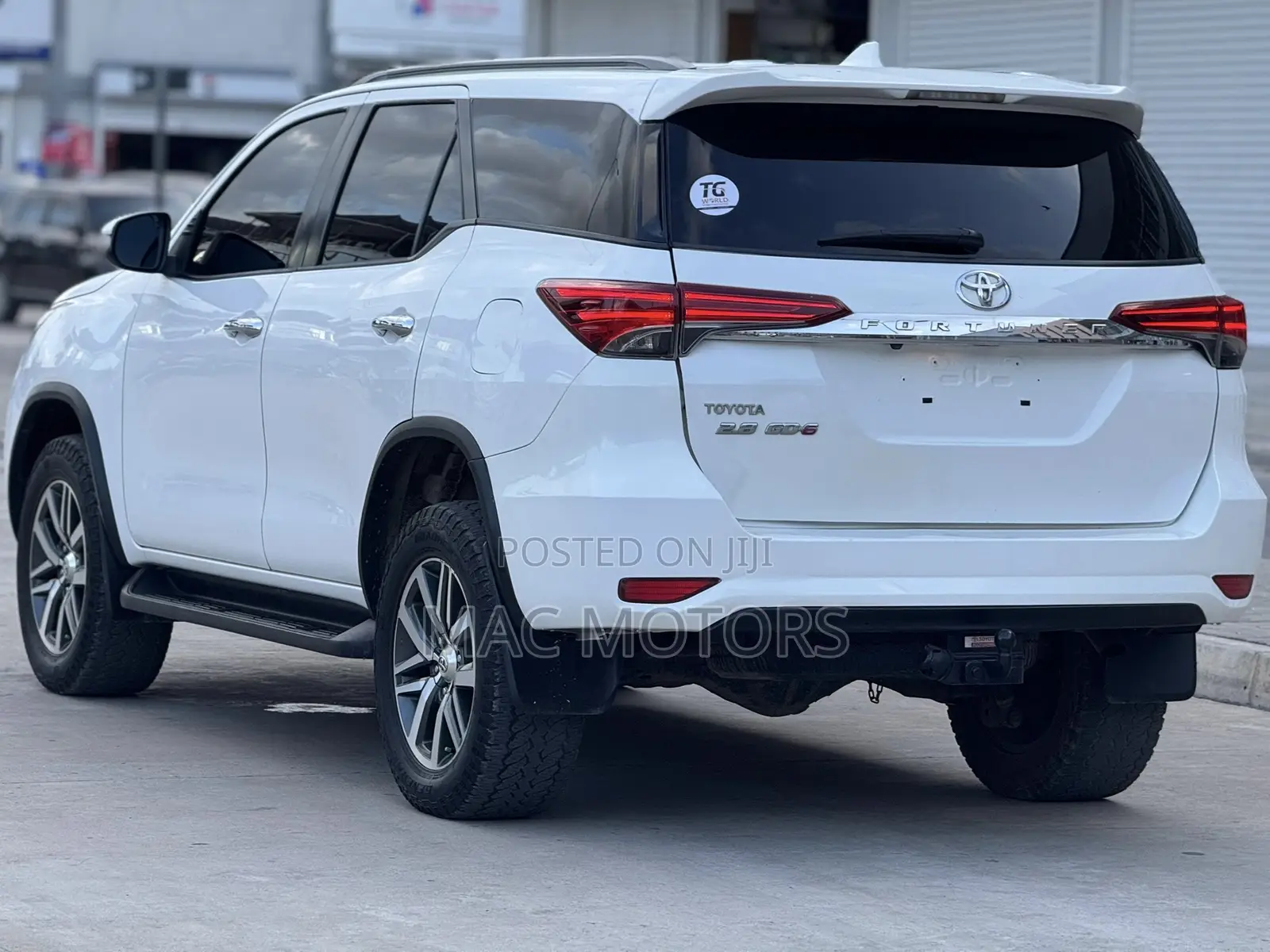 Toyota Fortuner 2.8 D AWD 2018 White