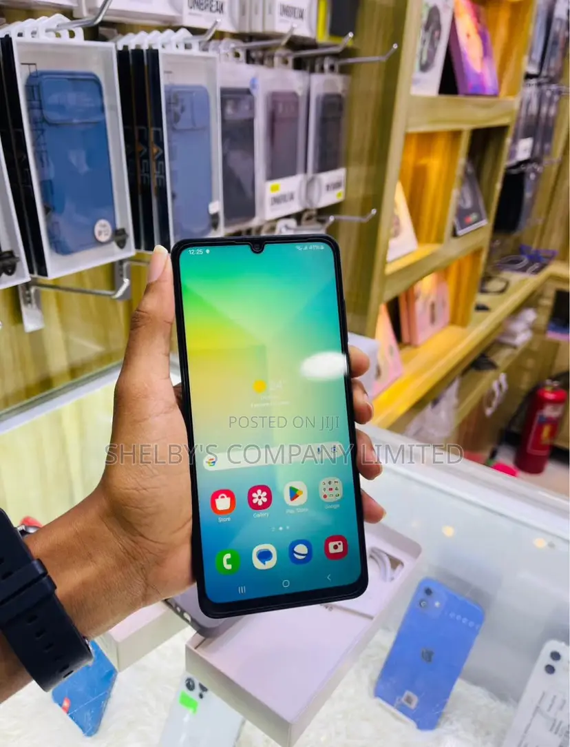 New Samsung Galaxy A06 128 GB Black