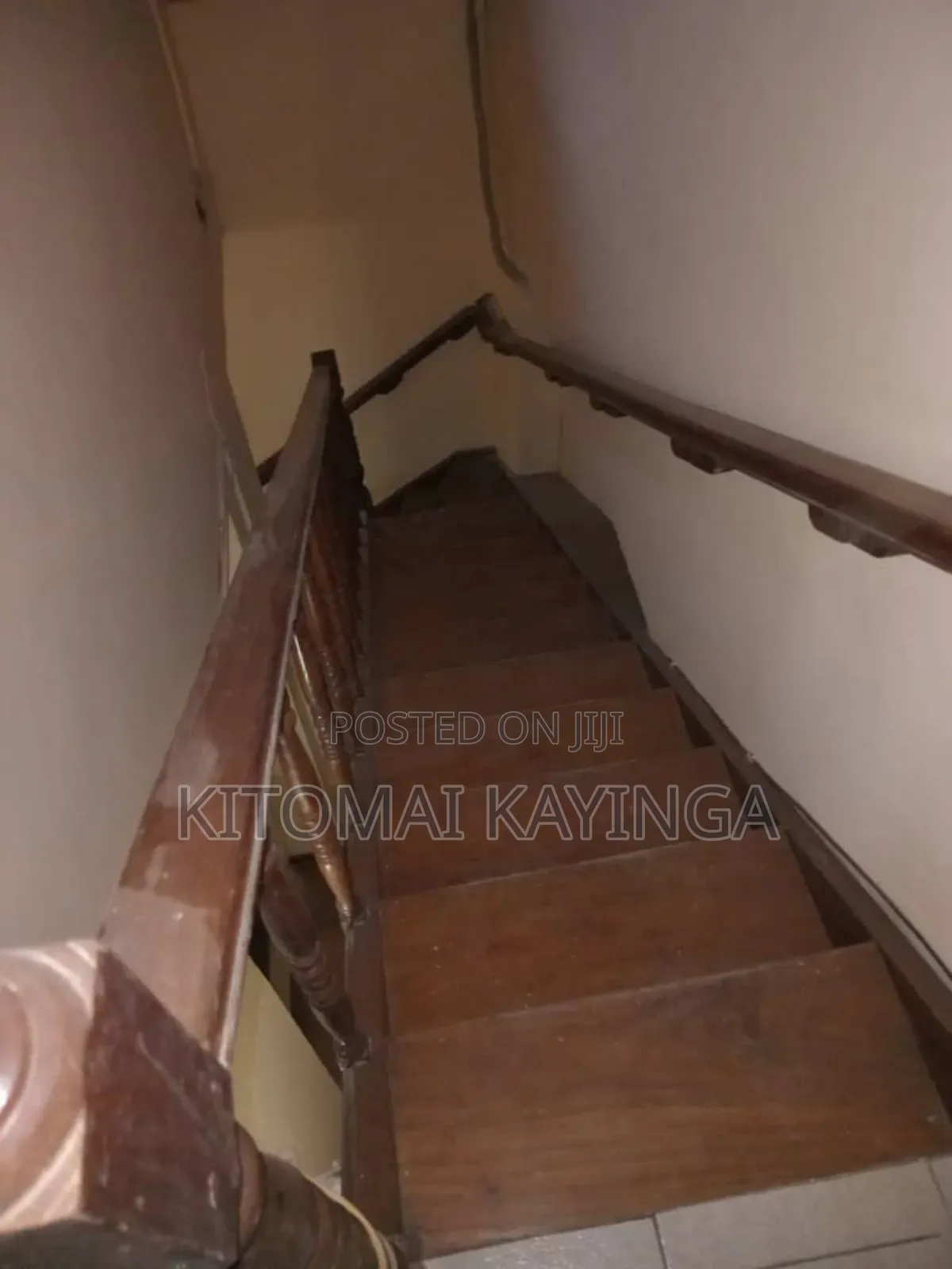 4bdrm Duplex in Upanga West for sale