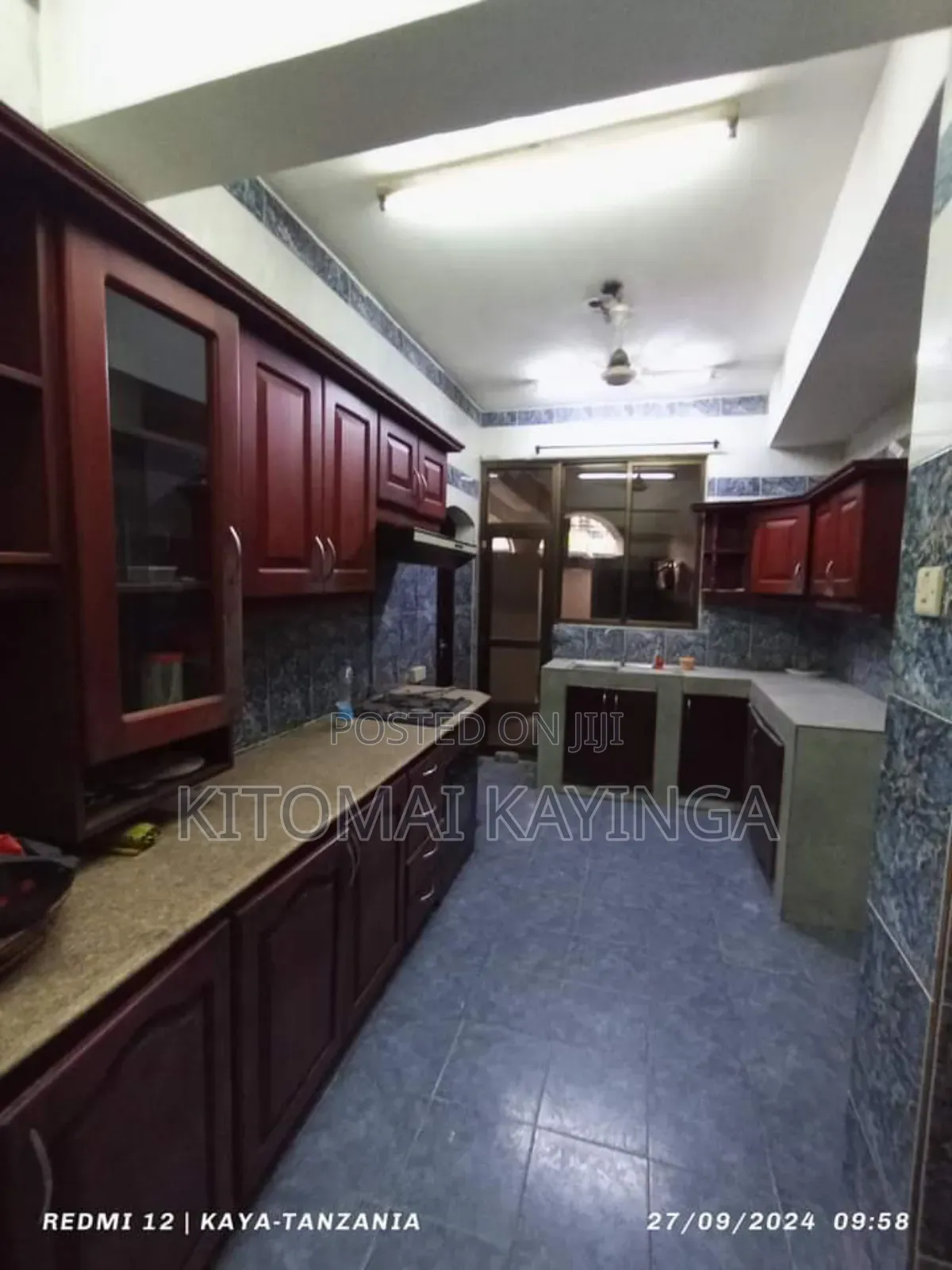 4bdrm Duplex in Upanga West for sale
