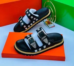 Step Into Luxury With Low Price /Sandals New