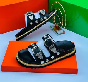 Step Into Luxury With Low Price /Sandals New