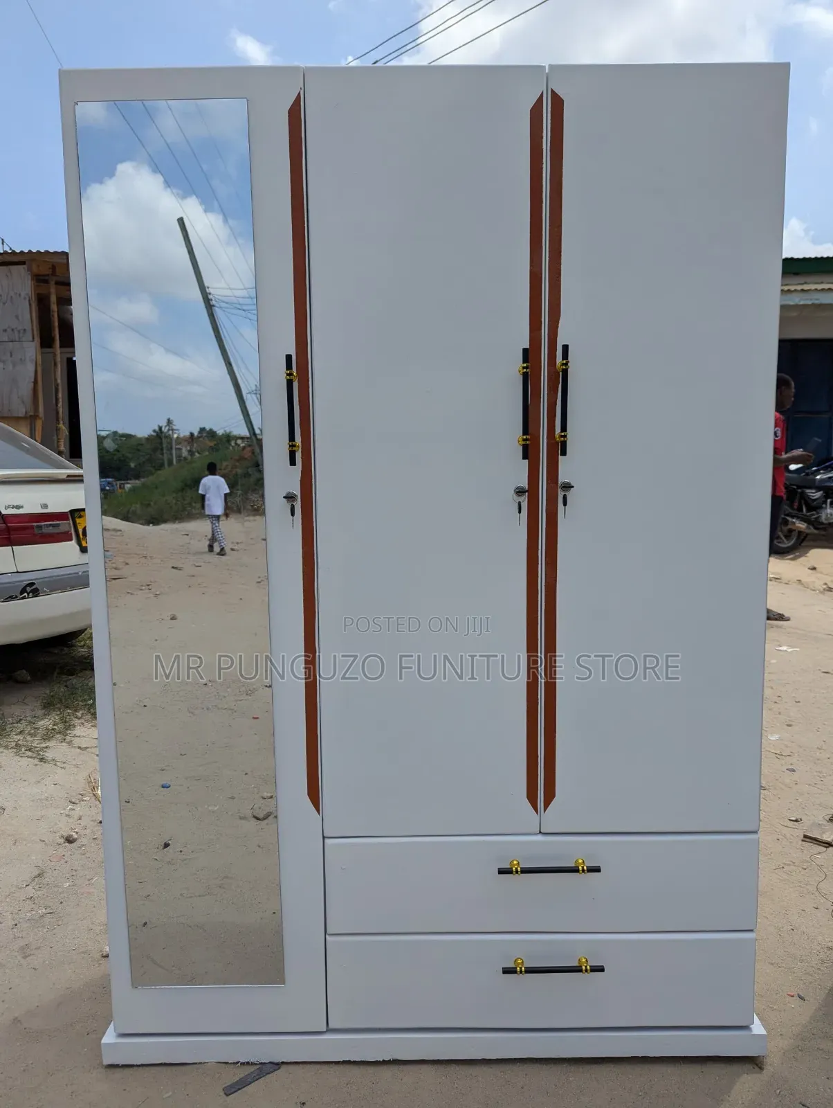 Kabati Milango Mitatu White Kioo Full
