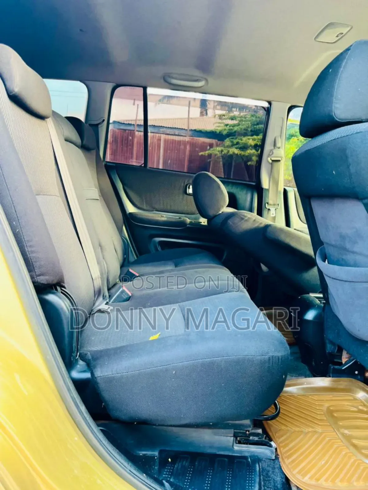 Toyota Kluger 2004 Gold