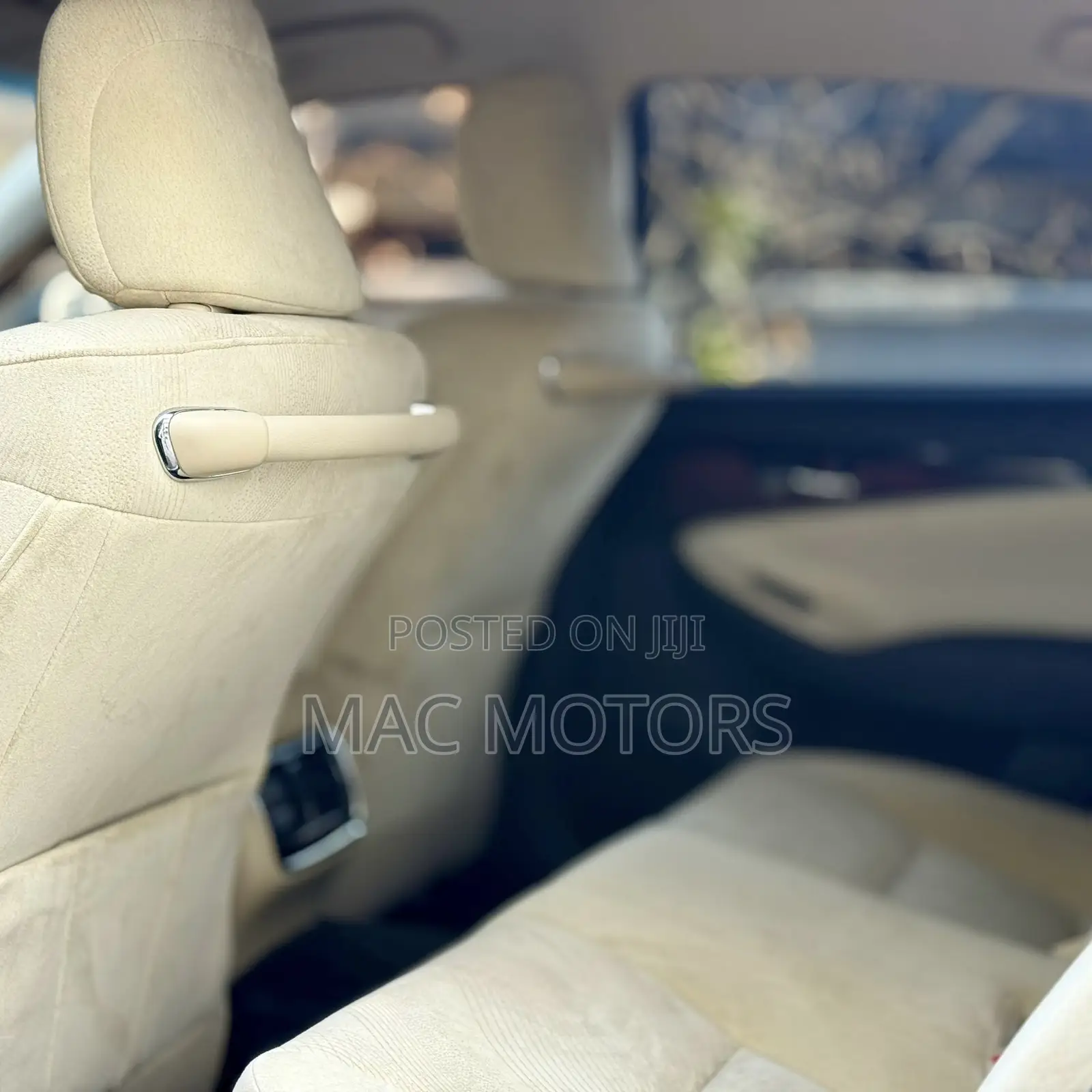 Toyota Crown 2016 Silver