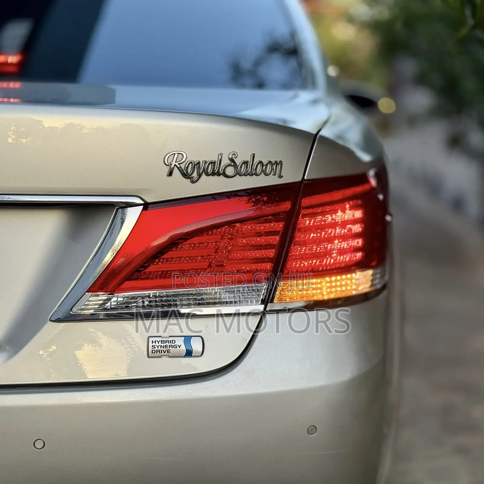 Toyota Crown 2016 Silver